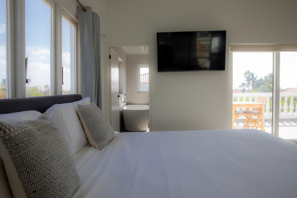 Masterbedroom Villa Esmeralda Aruba holiday home aruba-7